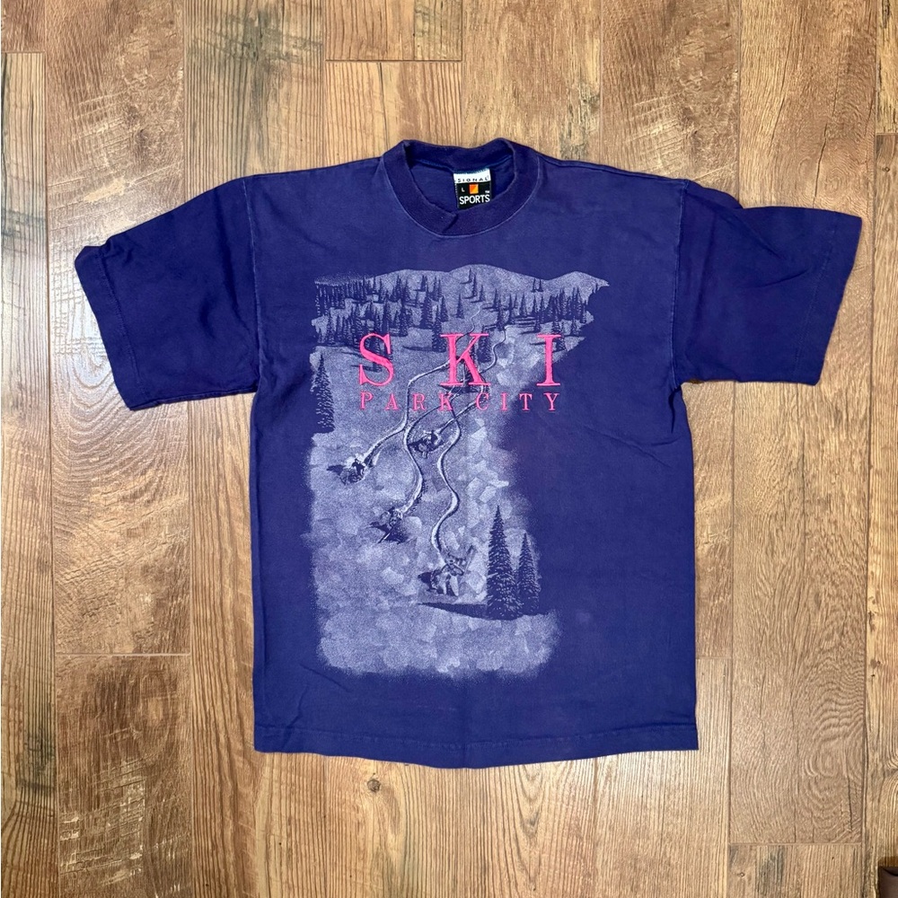 Vintage 90s Purple Ski Graphic T-Shirt